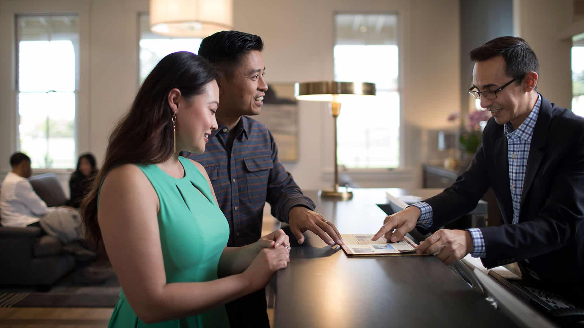 Guests Checking Into Lodge at the Presidio