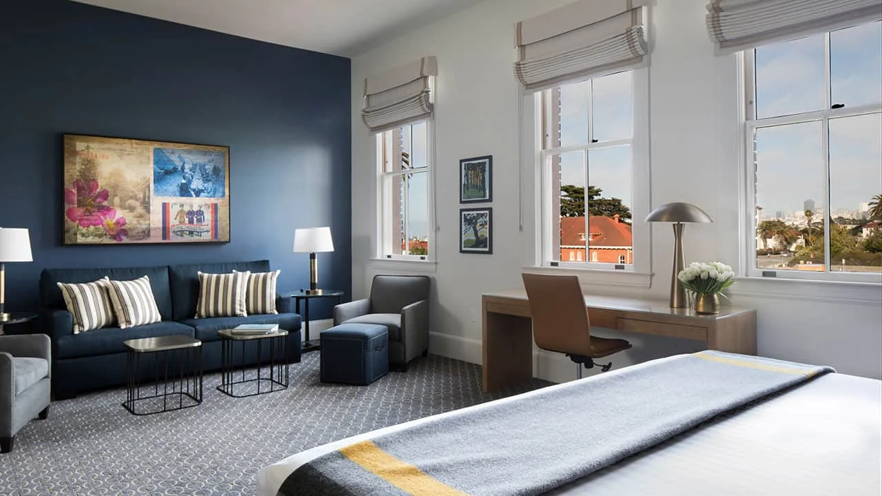 Junior King Suite At Lodge at the Presidio