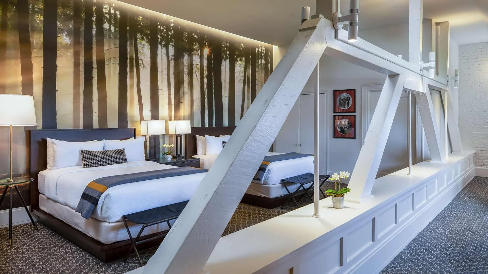 2 Queen Suite at Lodge at the Presidio